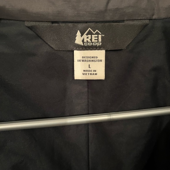 REI Men's Dark Gray Puffer Jacket - Picture 5 of 6